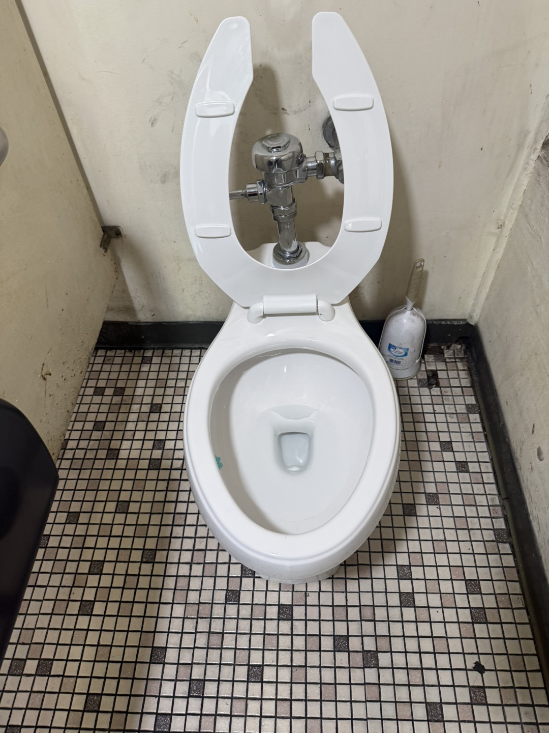 Bathroom — Detail