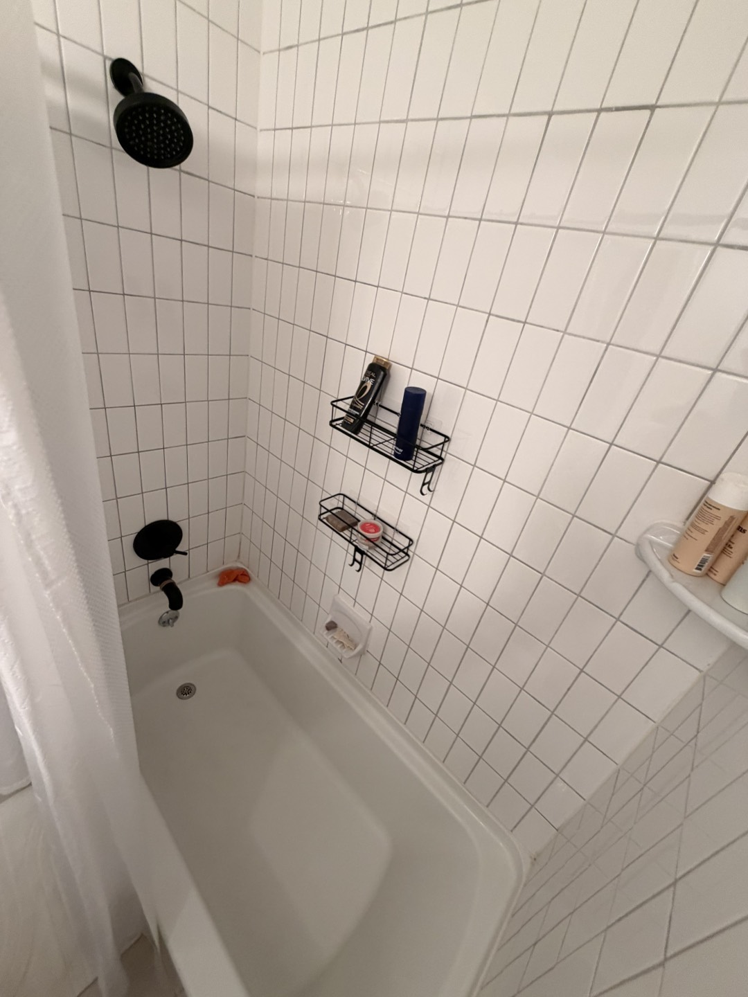 Tub — Tile Detail